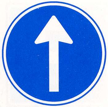 Gebod tot het volgen van de rijrichting die op het bord is aangegeven Gebod tot het volgen van de rijrichting die op het bord is aangegeven